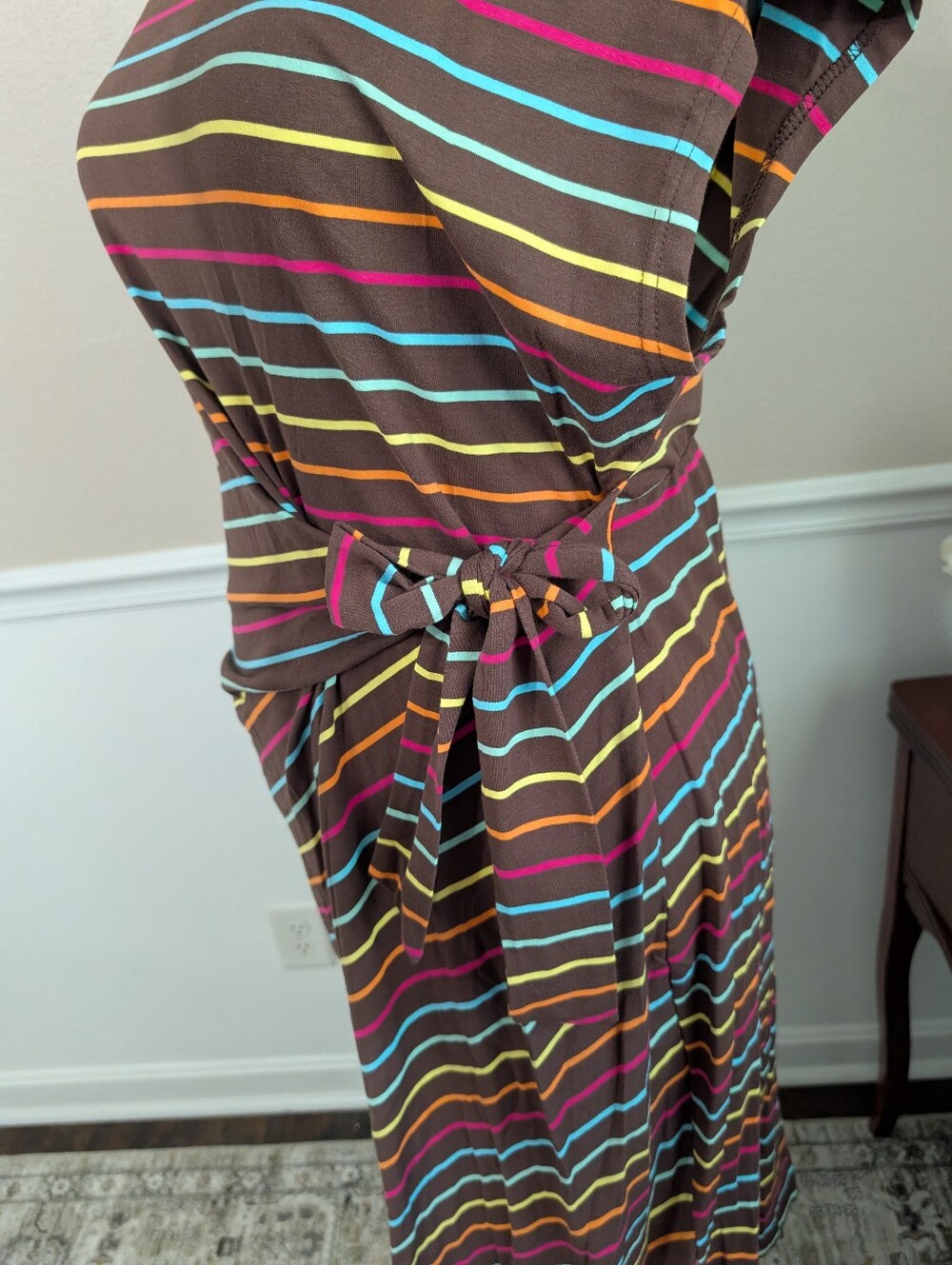 BloomChic Side Tie Brown And Rainbow Dolman Sleeve Dress, Size 18/20 - Picture 3 of 7